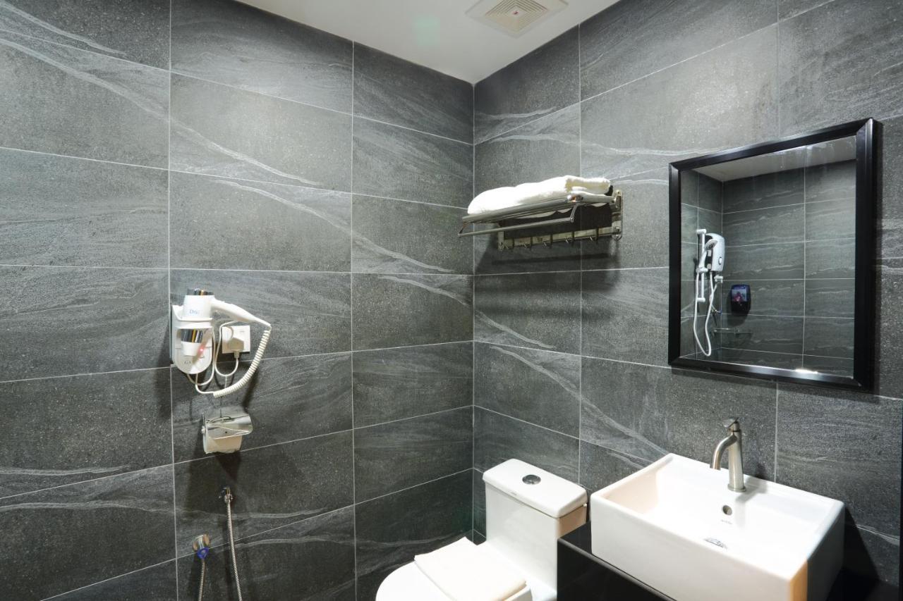 Yee Hotel Permas Jaya ジョホールバル エクステリア 写真