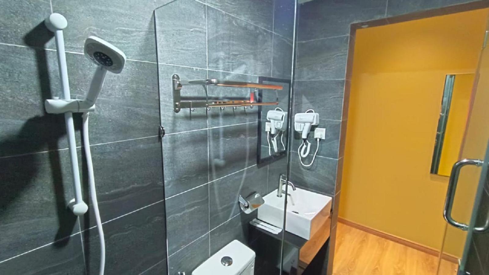 Yee Hotel Permas Jaya ジョホールバル エクステリア 写真